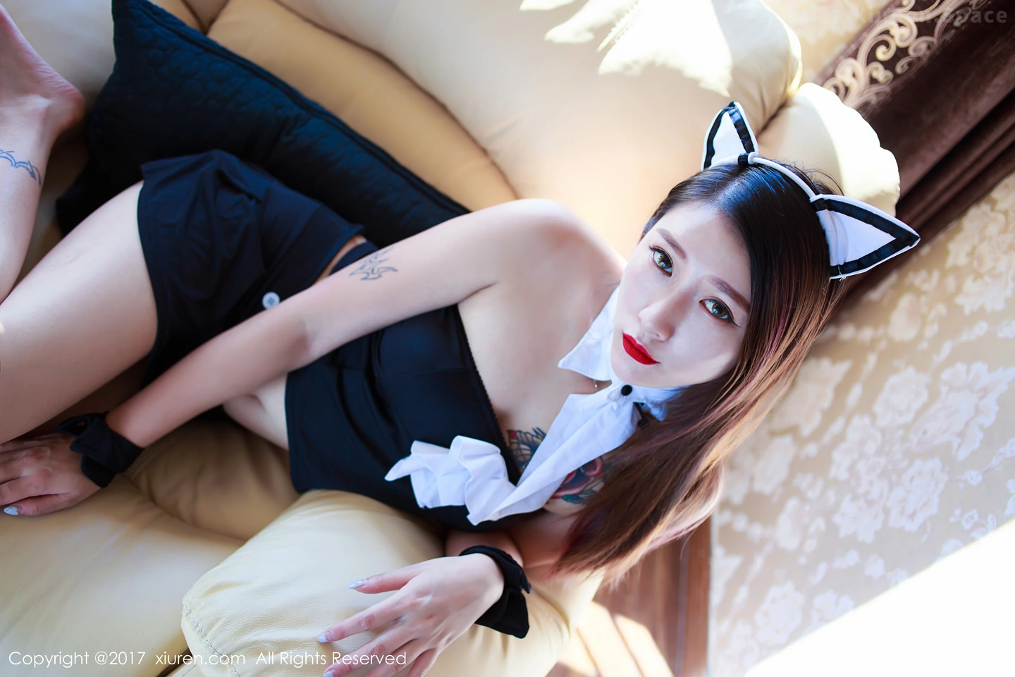 图片[2]-[XiuRen秀人网]VOL.843 嫩模杜花花性感猫耳女仆装全裸上身血滴子遮点爆乳诱惑写真50P-秀人网官方网站